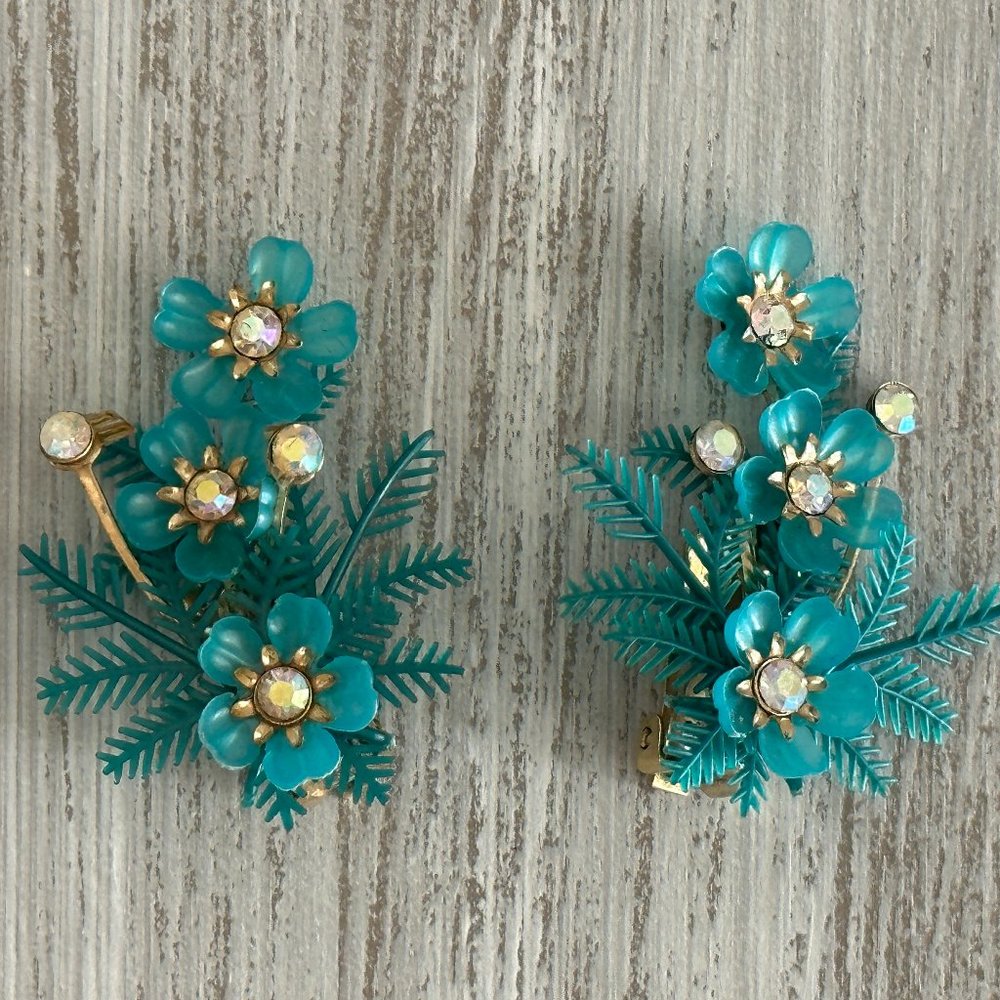 Unique & Magnificent Coro Vintage Clip On Earrings Blue Flowers AB Rhinestones